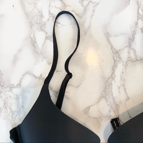 Victoria’s Secret Black Bra - Picture 3 of 6
